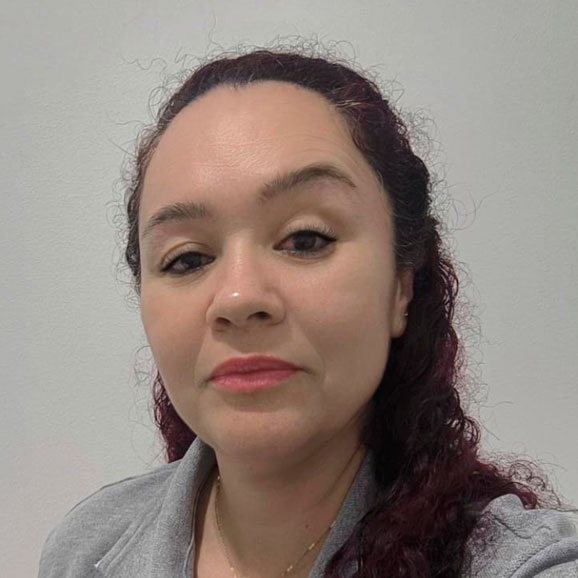 Renata Neves Psicopedagoga voluntária no Instituto Efatá